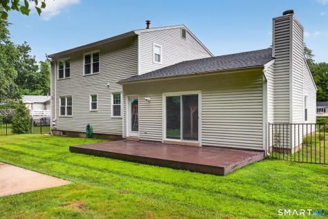 42 Wood Terrace East Haven CT 06513