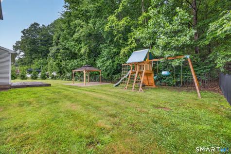 42 Wood Terrace East Haven CT 06513