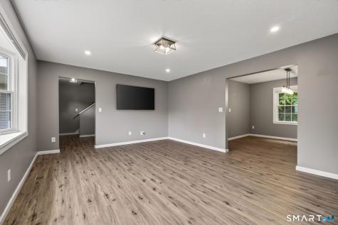 42 Wood Terrace East Haven CT 06513