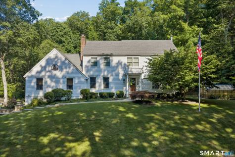 9 Fox Hollow Lane Newtown CT 06482