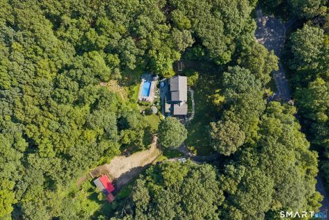 9 Fox Hollow Lane Newtown CT 06482