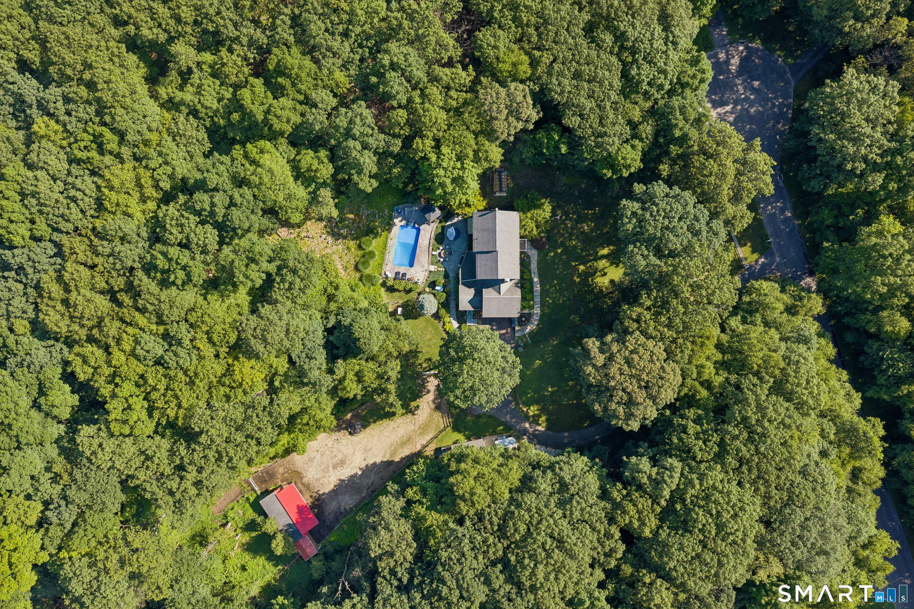 9 Fox Hollow Lane Newtown CT 06482