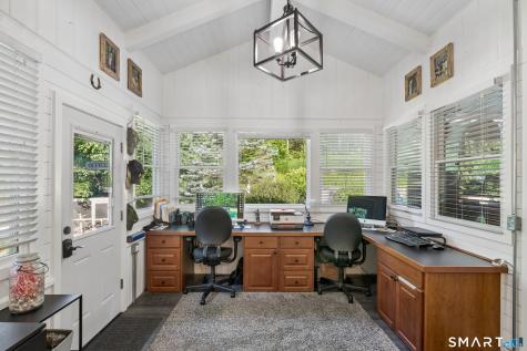 9 Fox Hollow Lane Newtown CT 06482