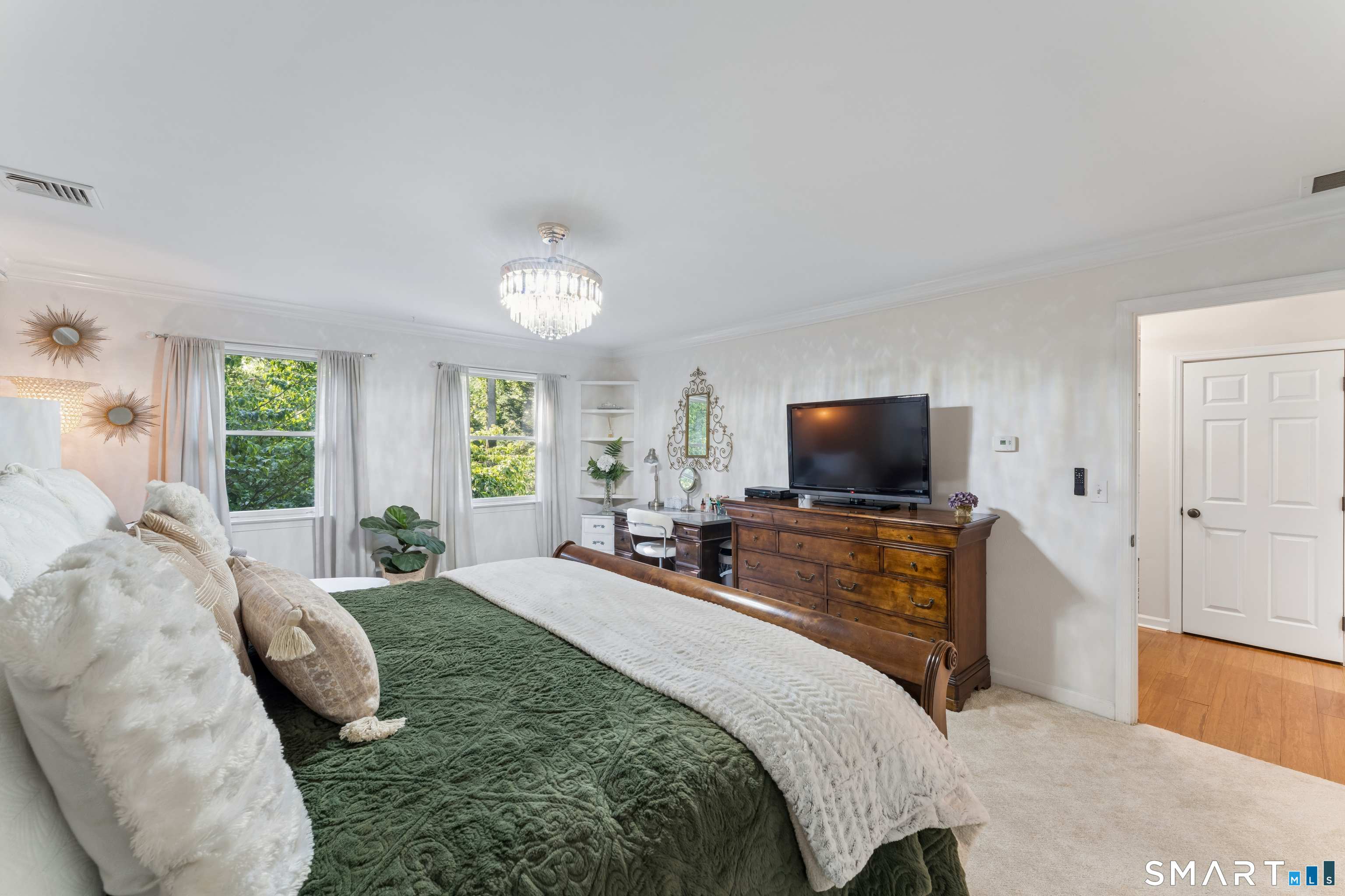 9 Fox Hollow Lane Newtown CT 06482