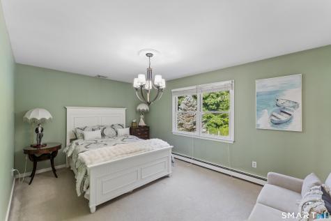 9 Fox Hollow Lane Newtown CT 06482