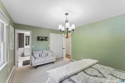9 Fox Hollow Lane Newtown CT 06482