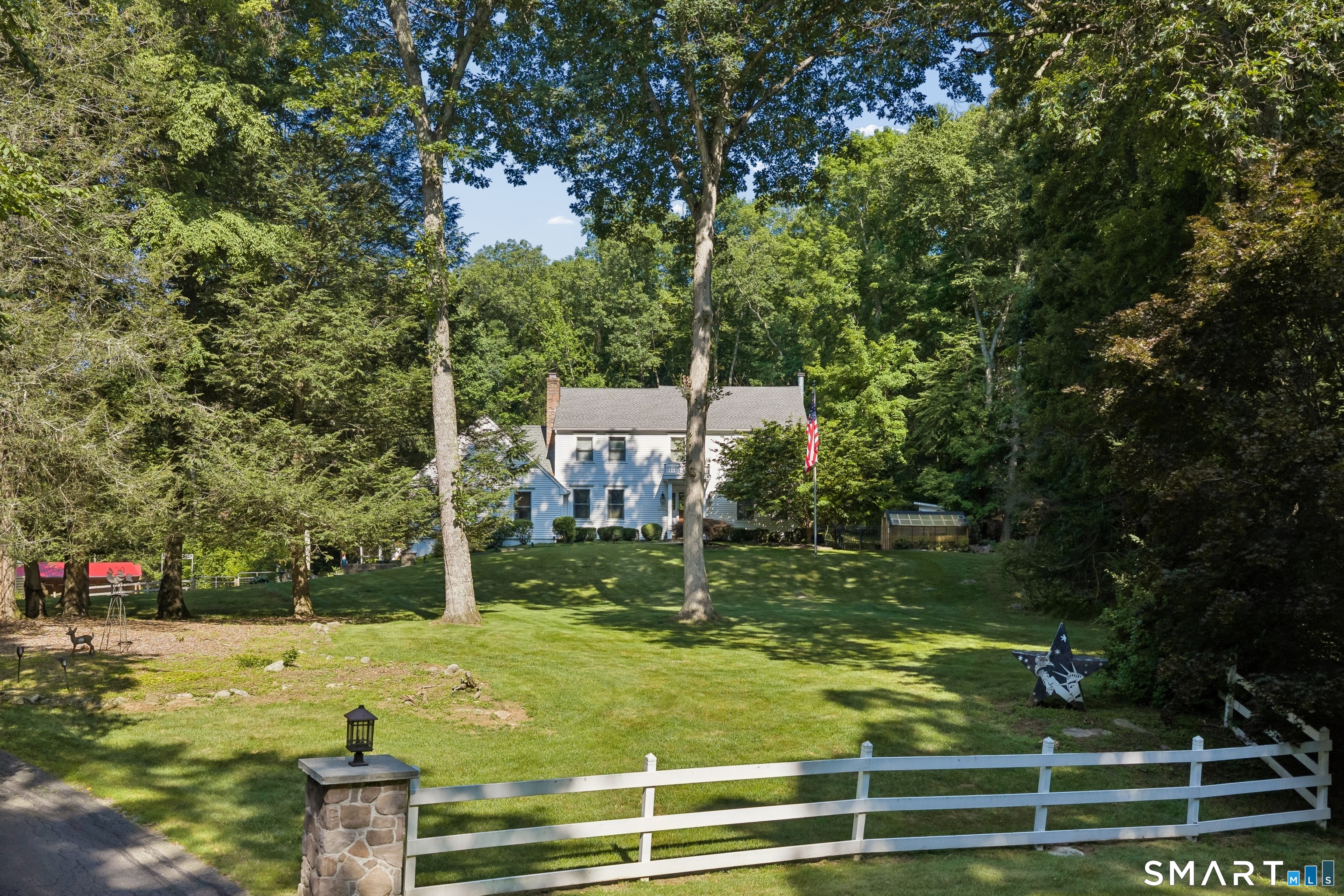 9 Fox Hollow Lane Newtown CT 06482