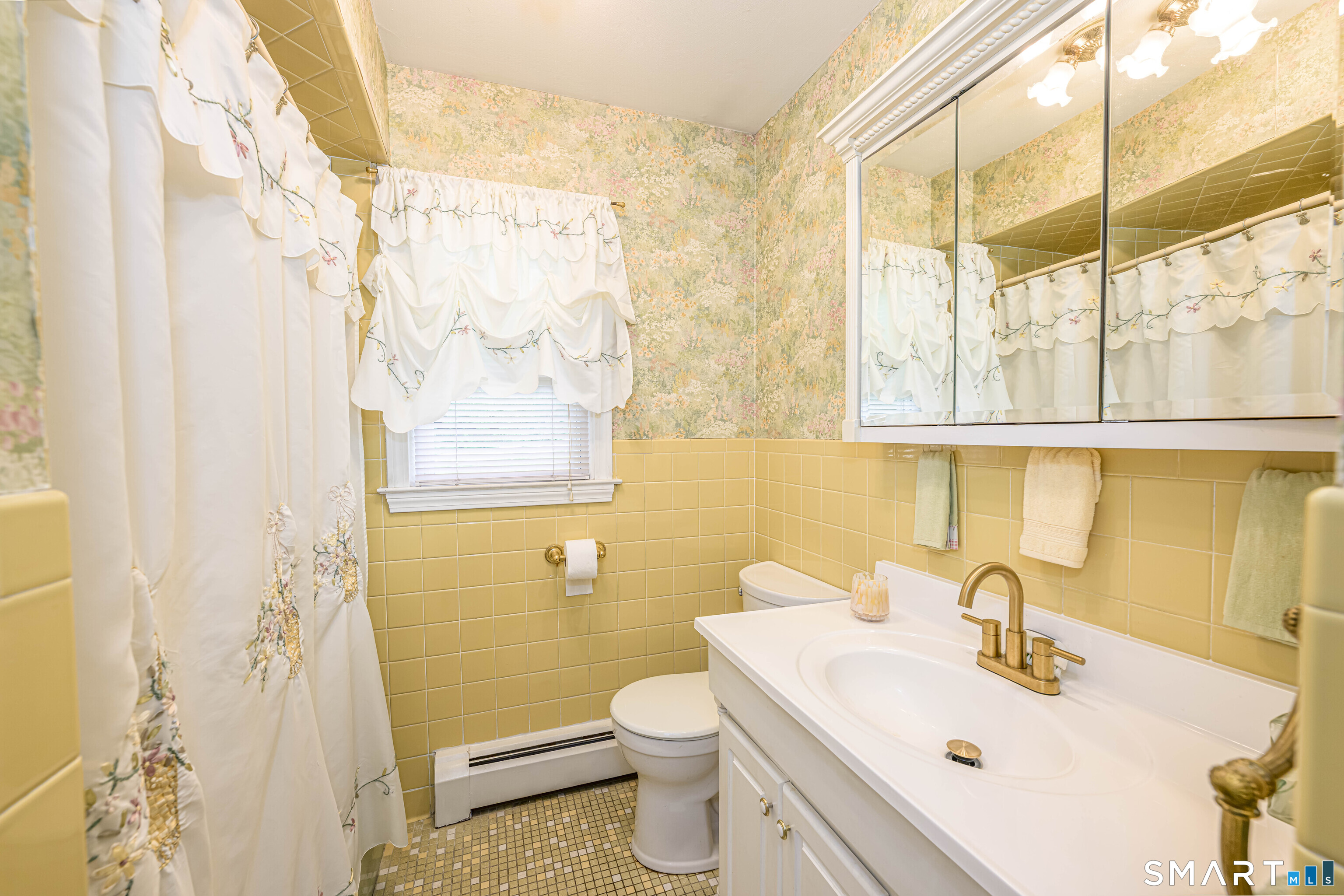75 Woodvale Drive North Branford CT 06405