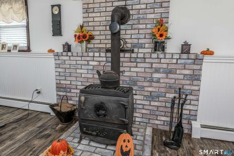 75 Woodvale Drive North Branford CT 06405