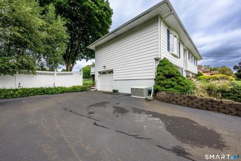 75 Woodvale Drive North Branford CT 06405