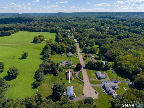 75 Woodvale Drive North Branford CT 06405