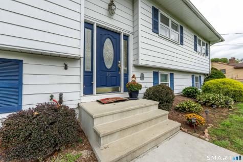 75 Woodvale Drive North Branford CT 06405
