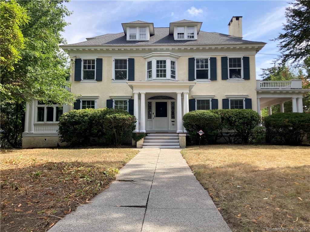 70 Unquowa Hill Street Bridgeport CT 06604