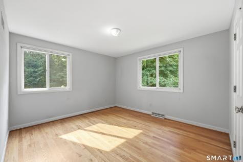 161 Great Pond Road Simsbury CT 06070
