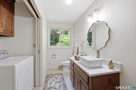 161 Great Pond Road Simsbury CT 06070
