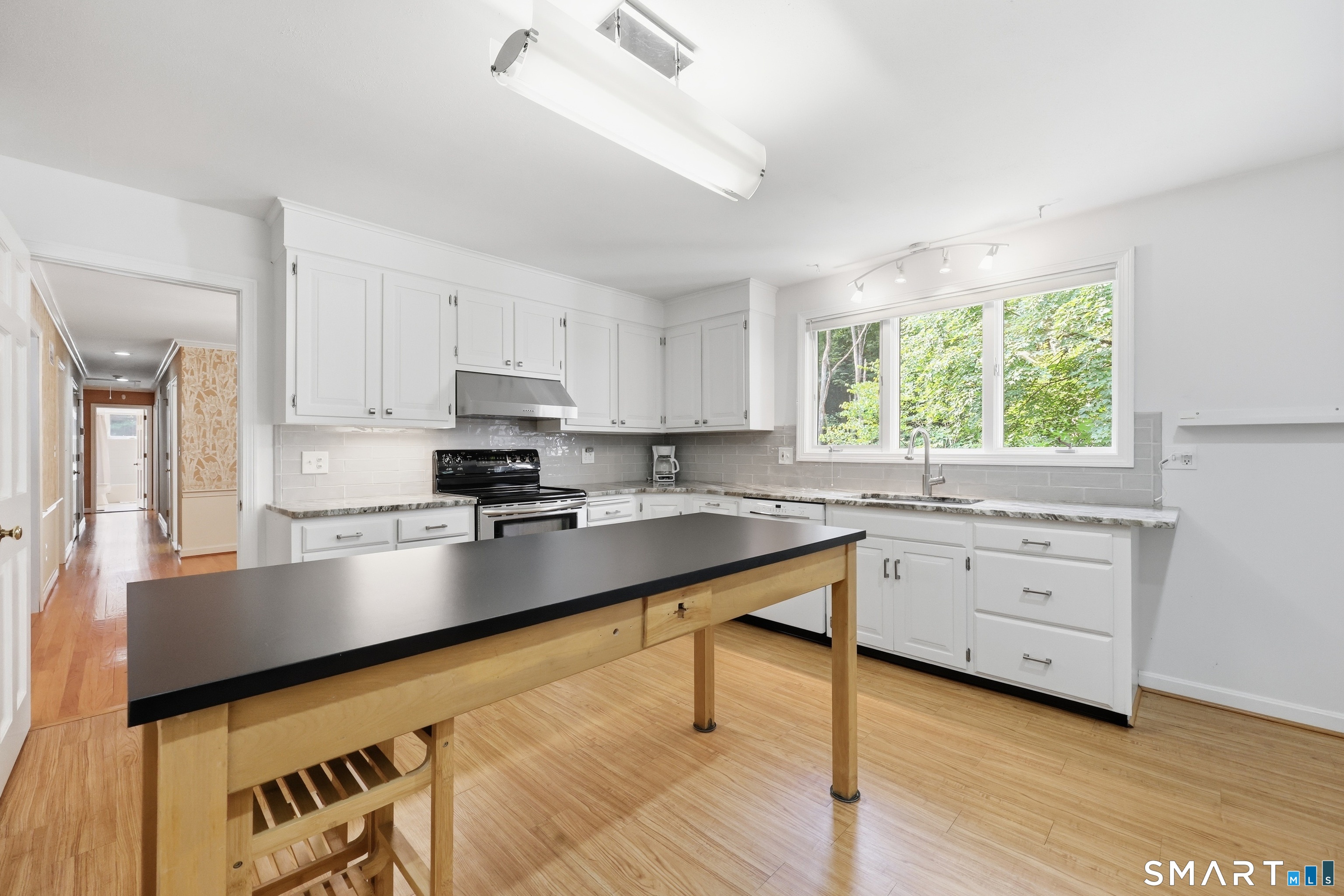 161 Great Pond Road Simsbury CT 06070