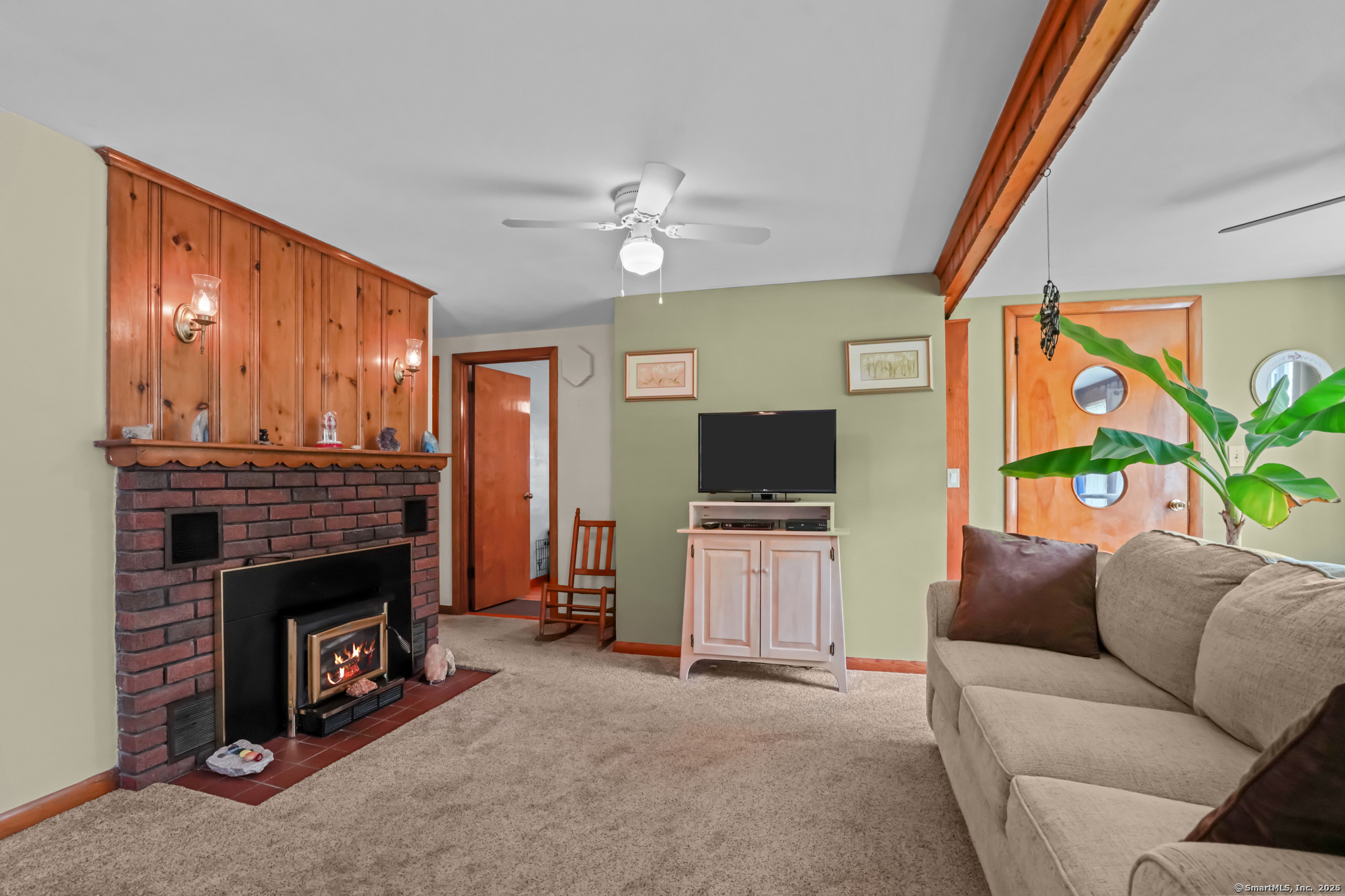 53 Cleveland Street Putnam CT 06260