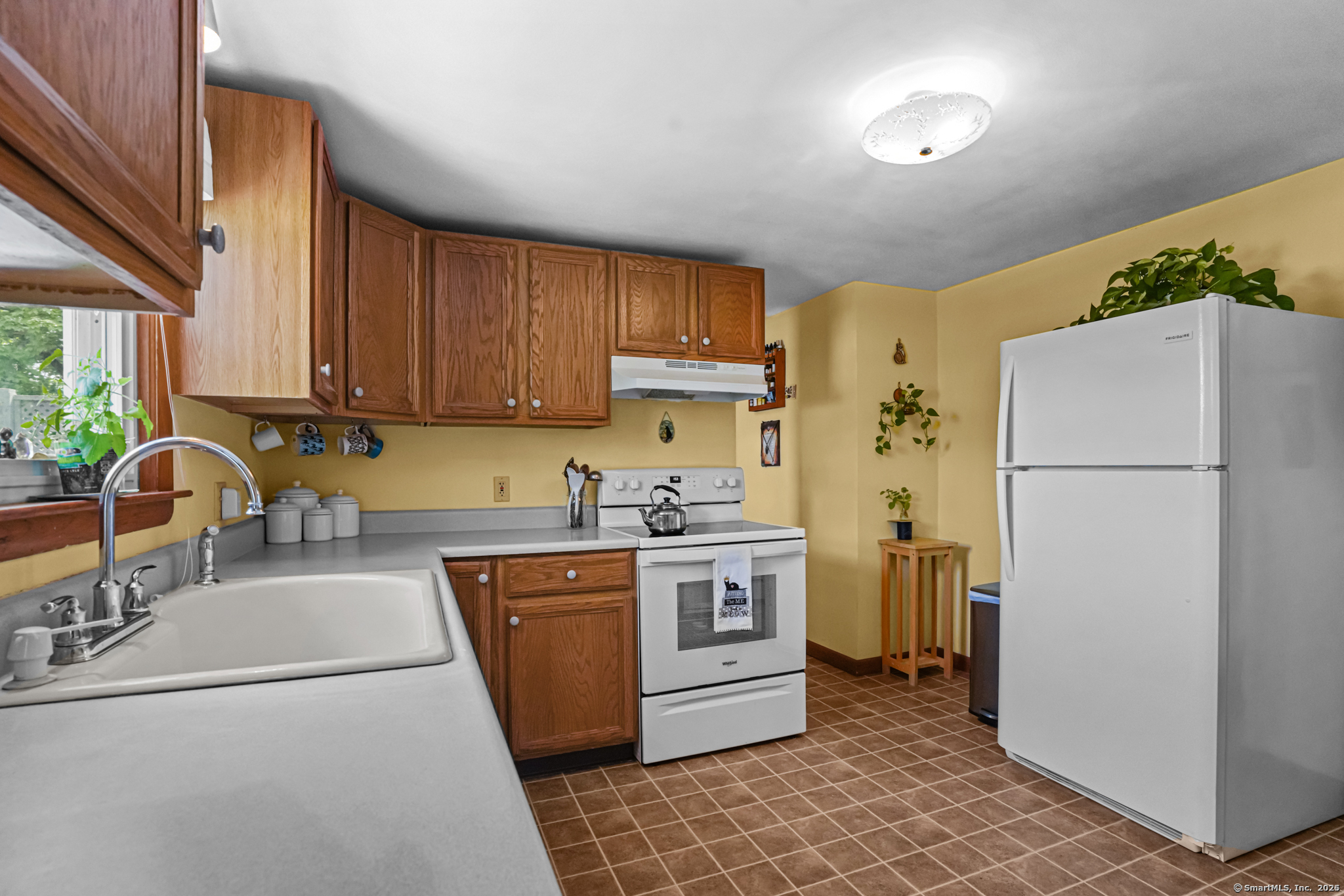 53 Cleveland Street Putnam CT 06260