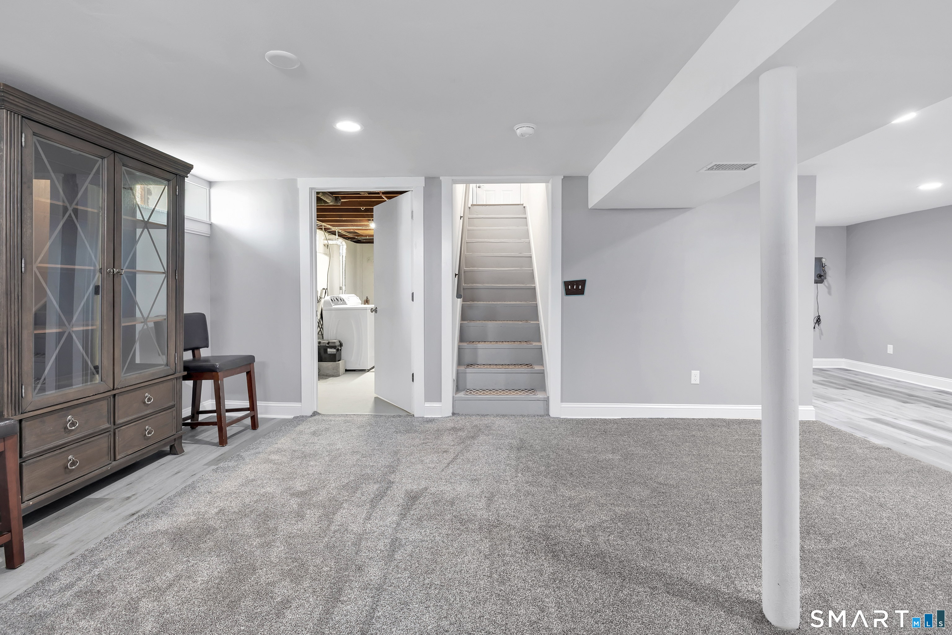 105 Sunset Drive Derby CT 06418