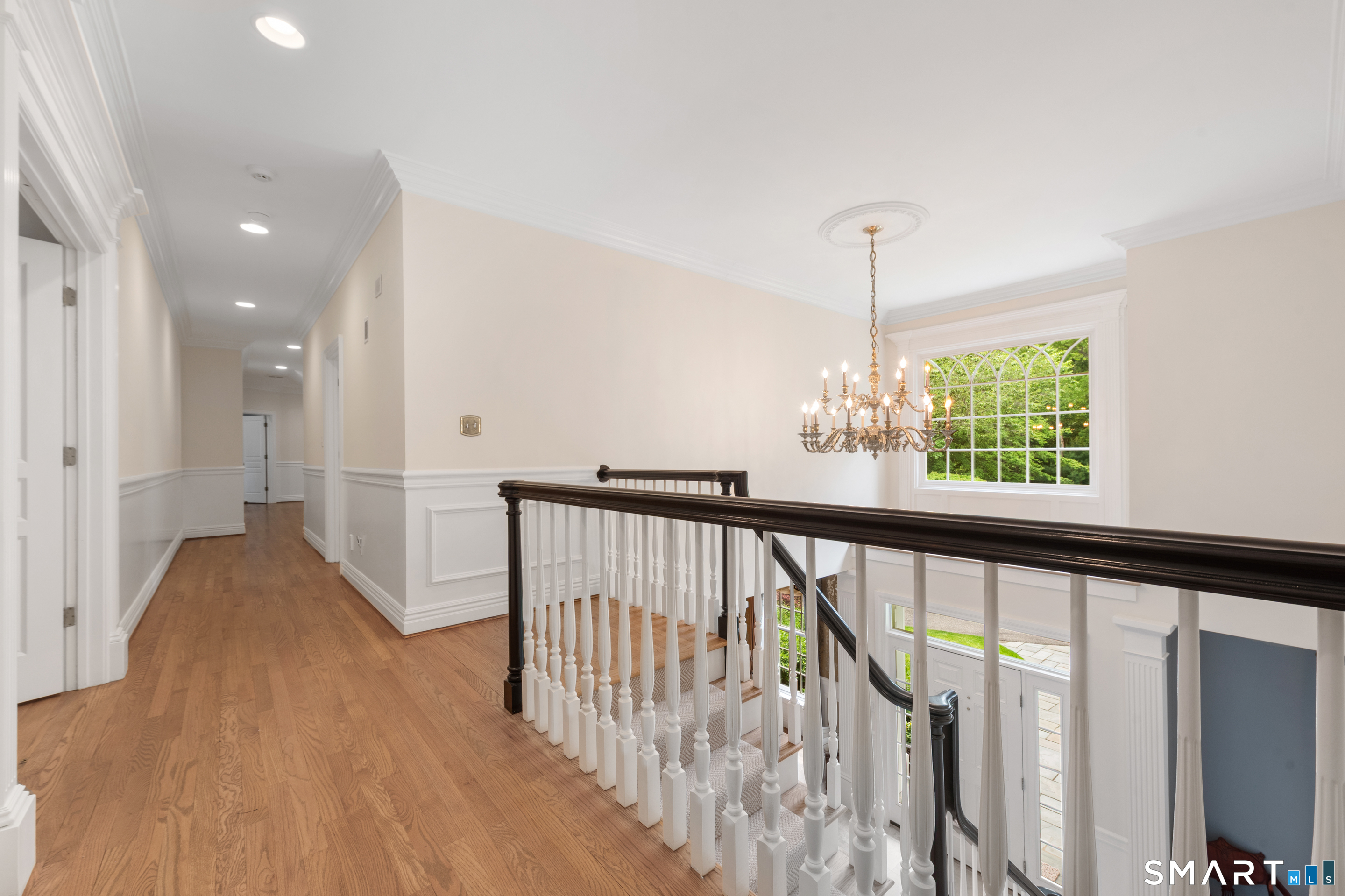 21 Williamsburg Lane Avon CT 06001