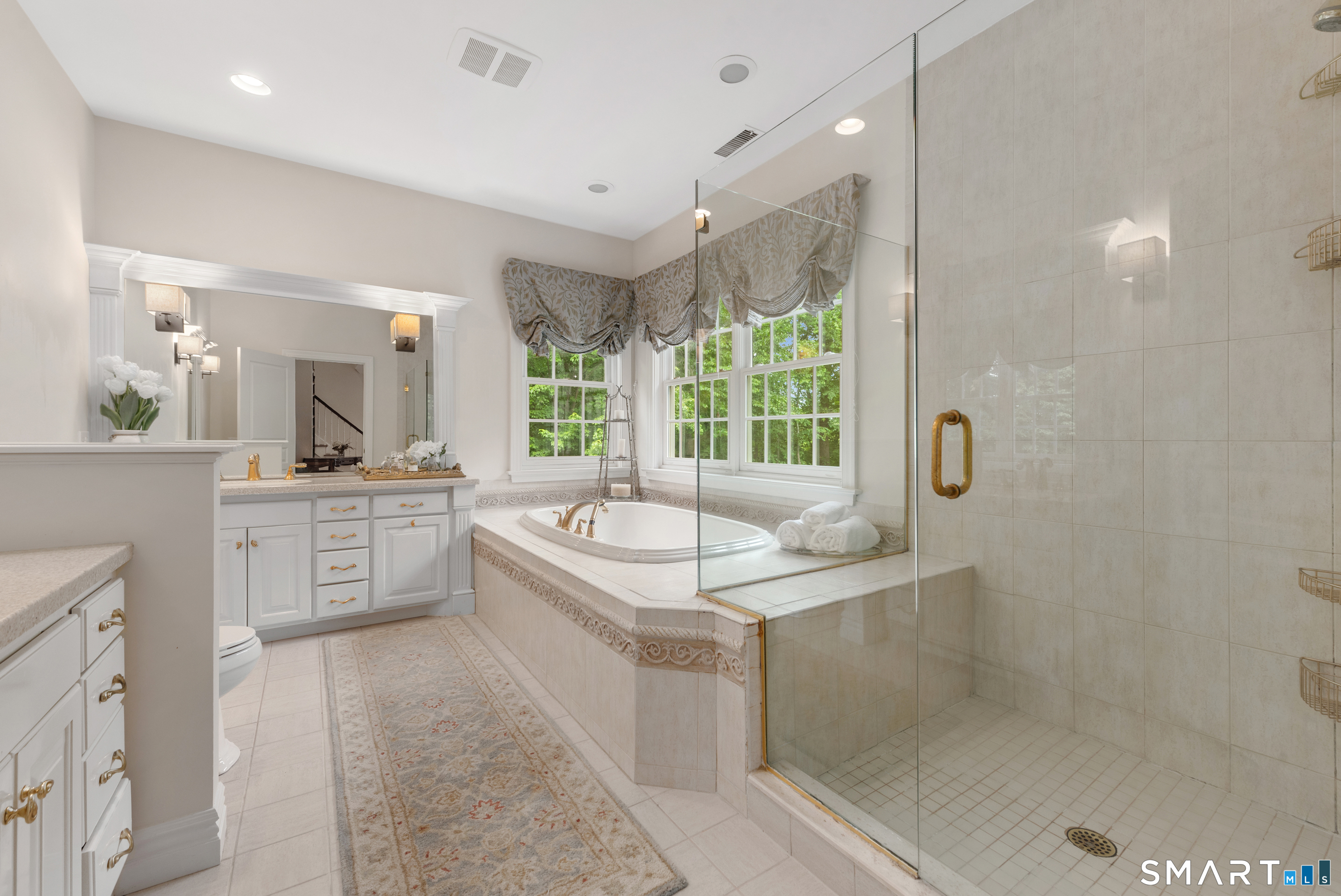 21 Williamsburg Lane Avon CT 06001