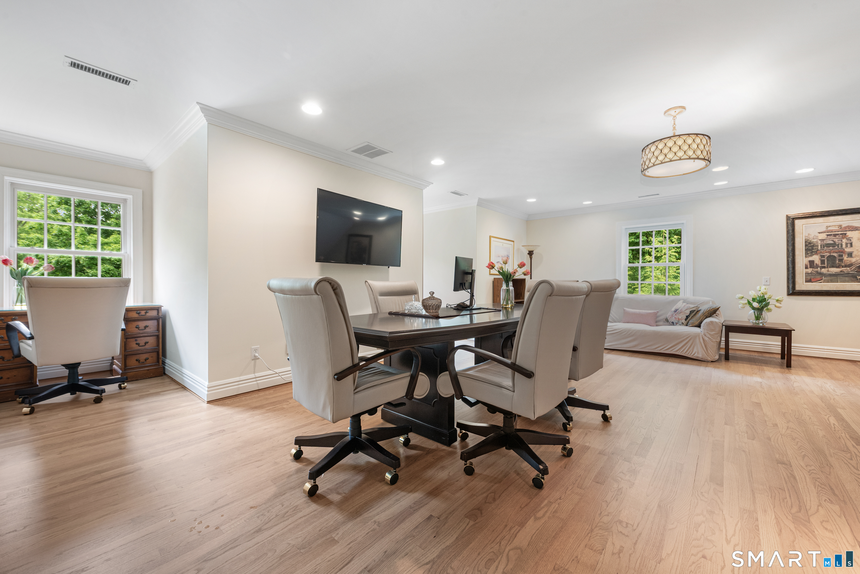 21 Williamsburg Lane Avon CT 06001