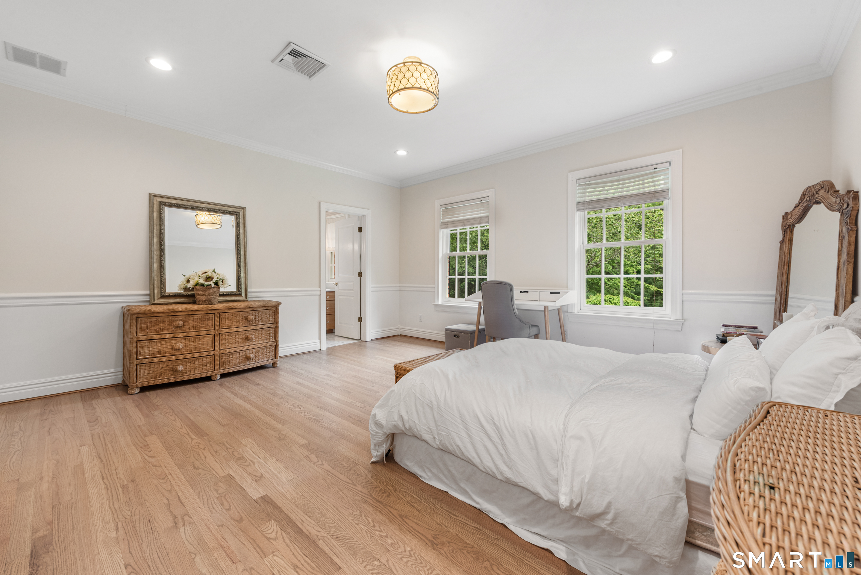 21 Williamsburg Lane Avon CT 06001