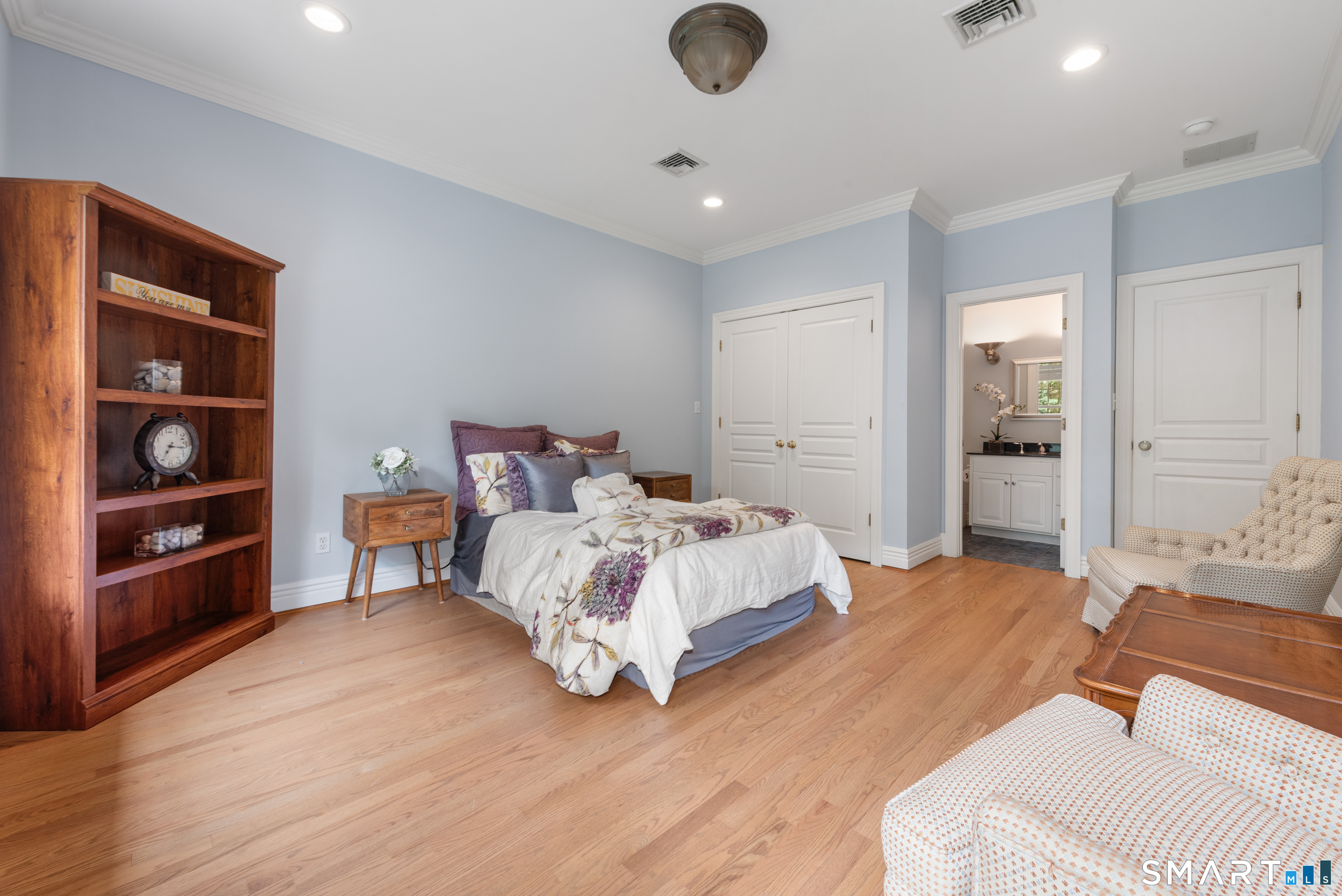 21 Williamsburg Lane Avon CT 06001