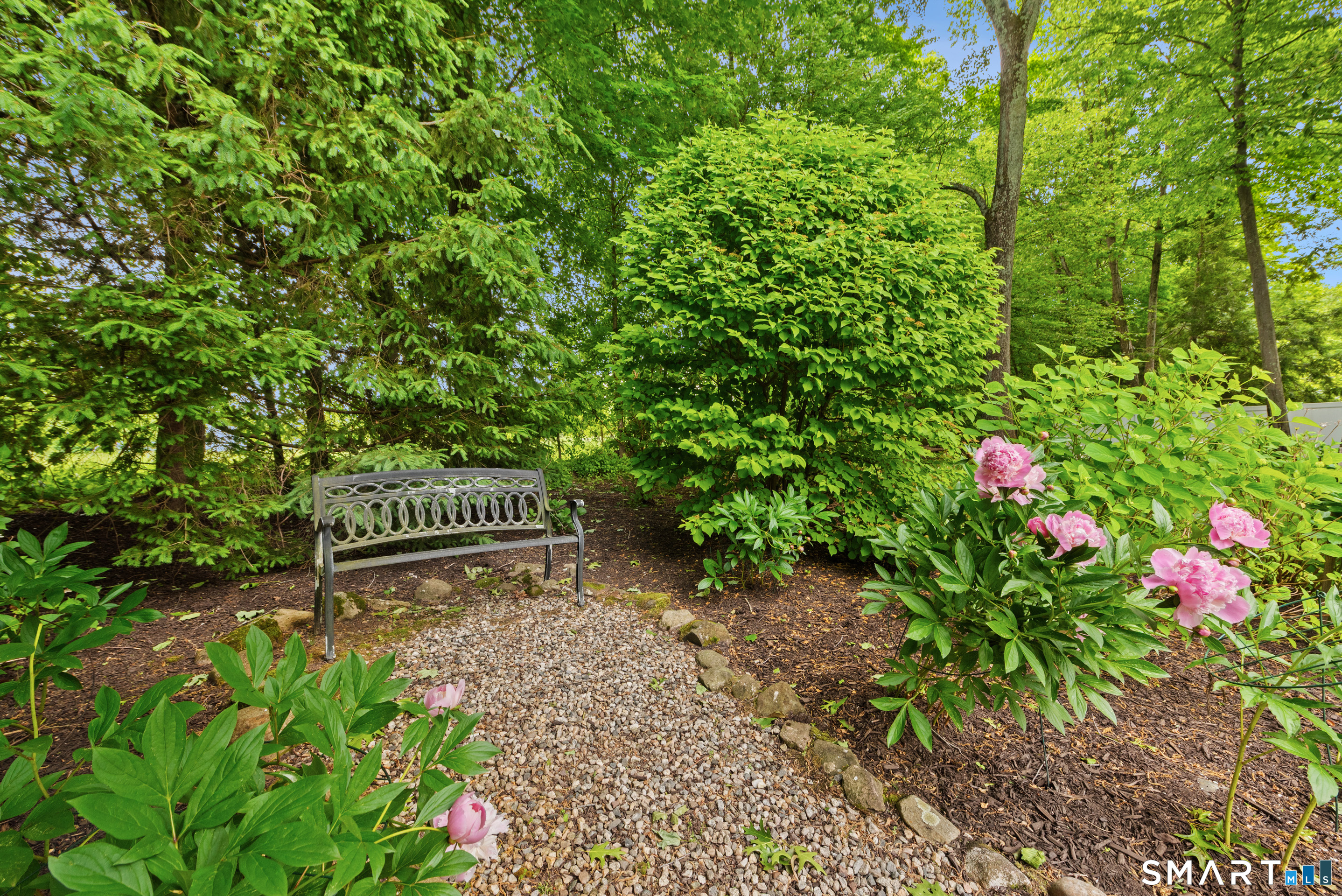 21 Williamsburg Lane Avon CT 06001