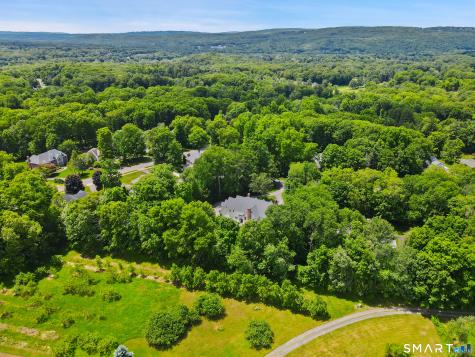 21 Williamsburg Lane Avon CT 06001