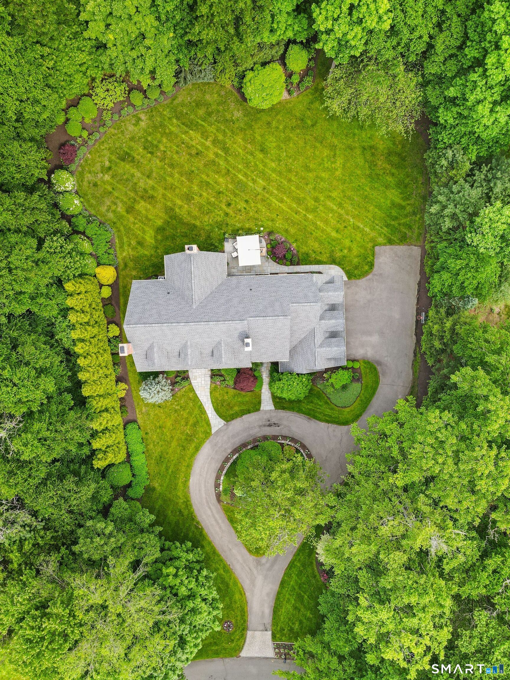 21 Williamsburg Lane Avon CT 06001