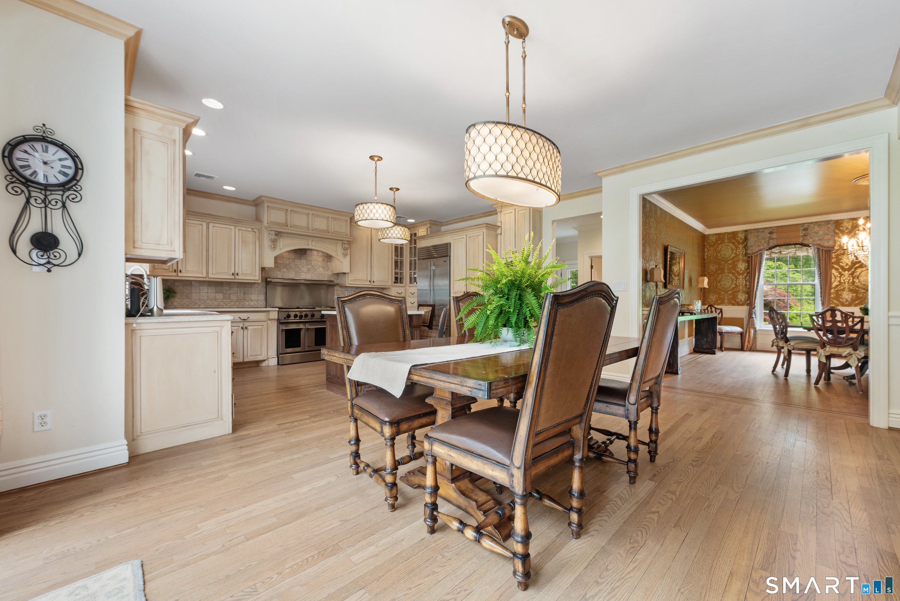 21 Williamsburg Lane Avon CT 06001
