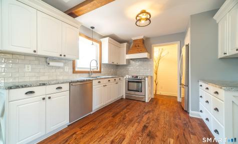 1 Ryans Way Burlington CT 06013