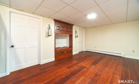 1 Ryans Way Burlington CT 06013