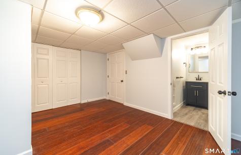 1 Ryans Way Burlington CT 06013