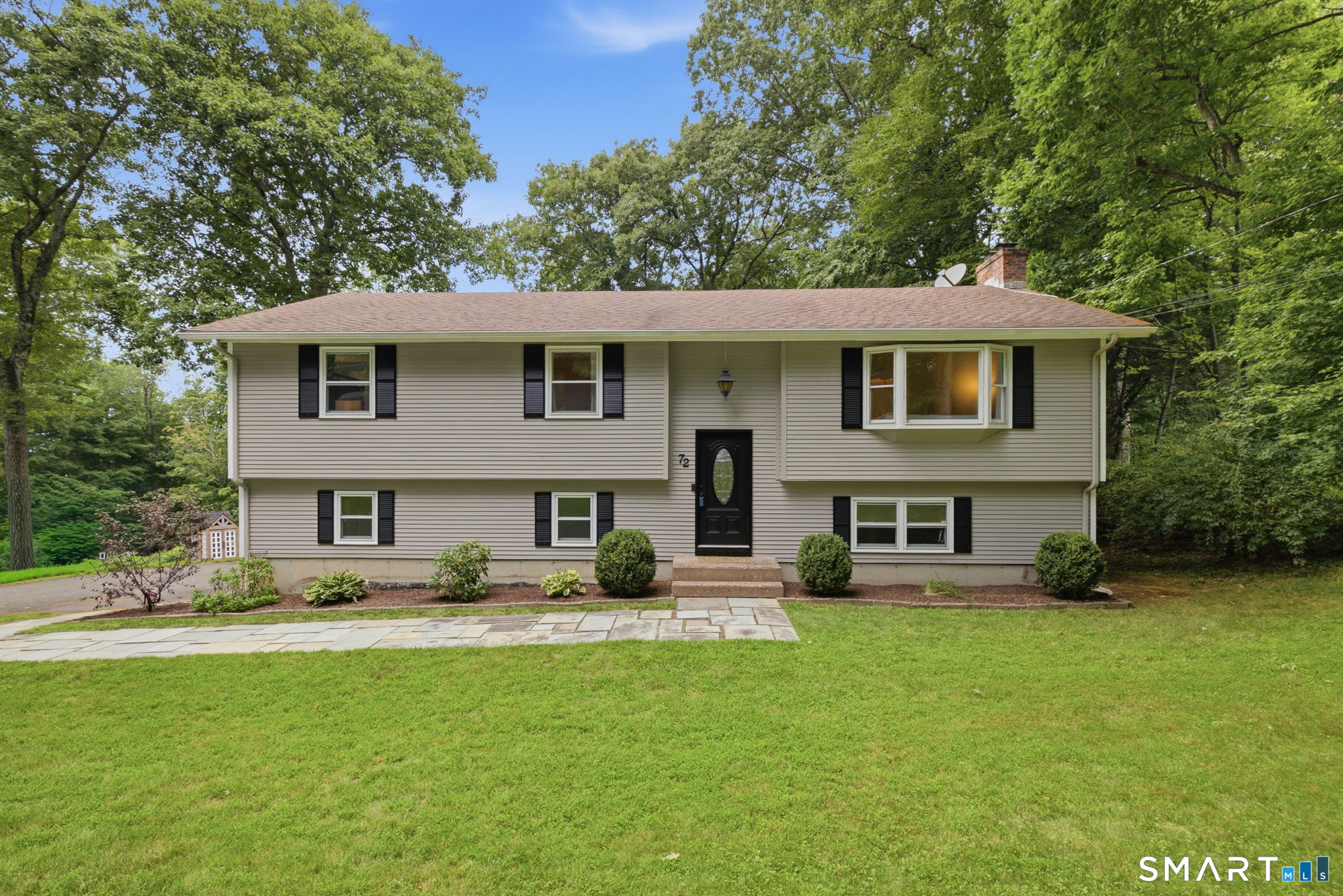 72 Lakeview Heights Tolland CT 06084