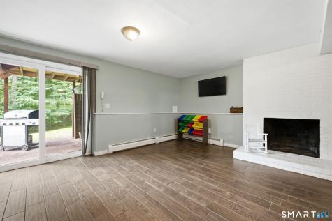 72 Lakeview Heights Tolland CT 06084