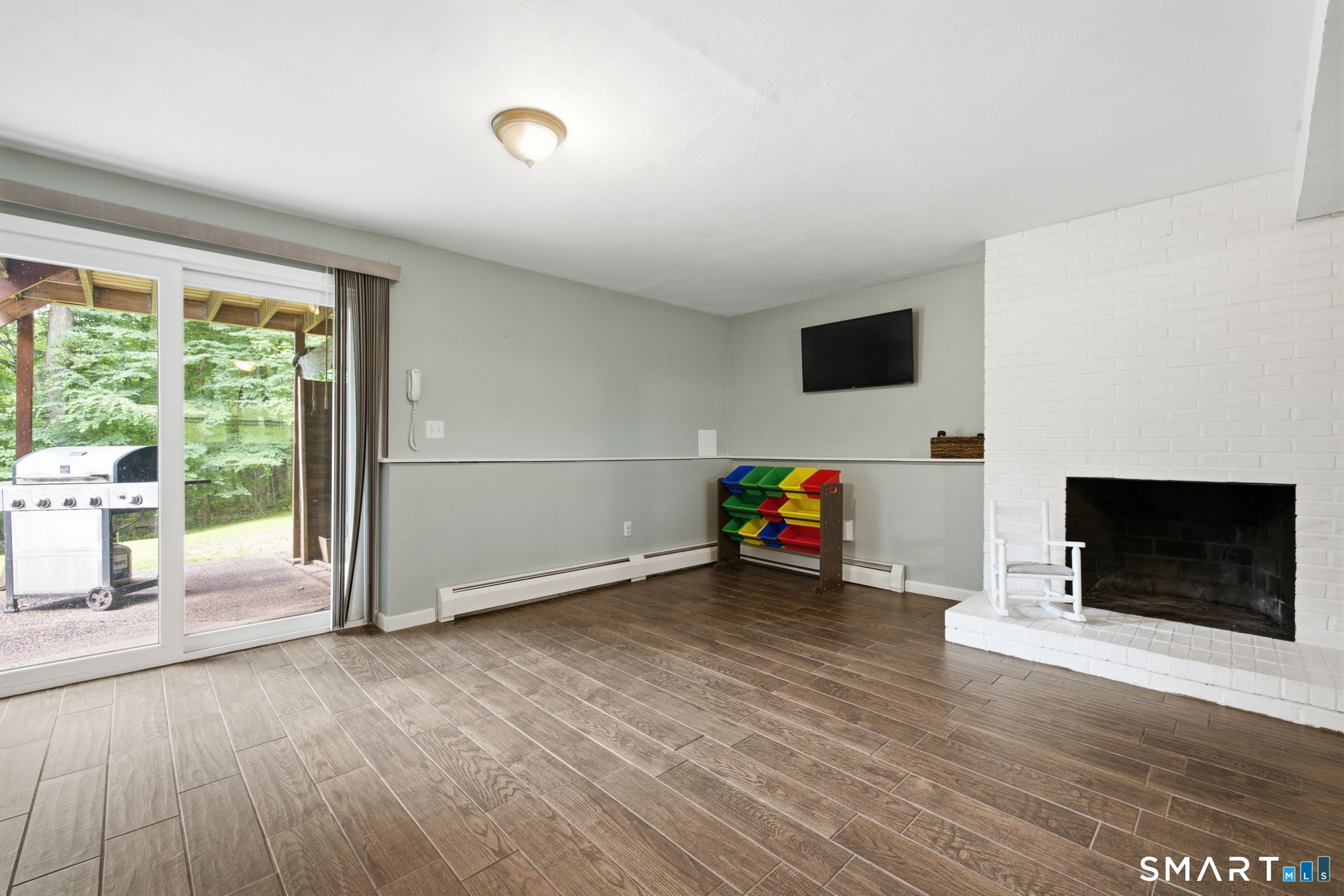 72 Lakeview Heights Tolland CT 06084