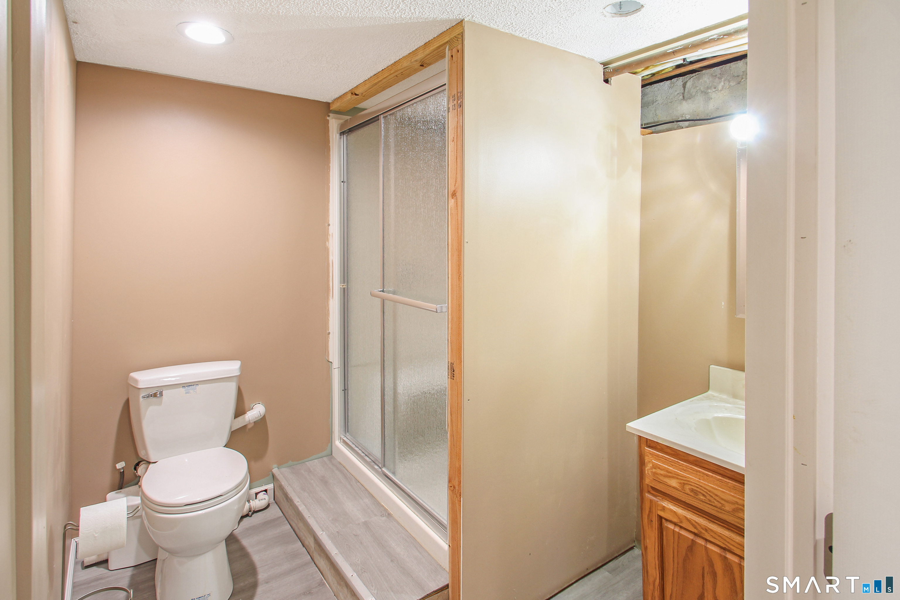 4 Walnut Drive Hebron CT 06248
