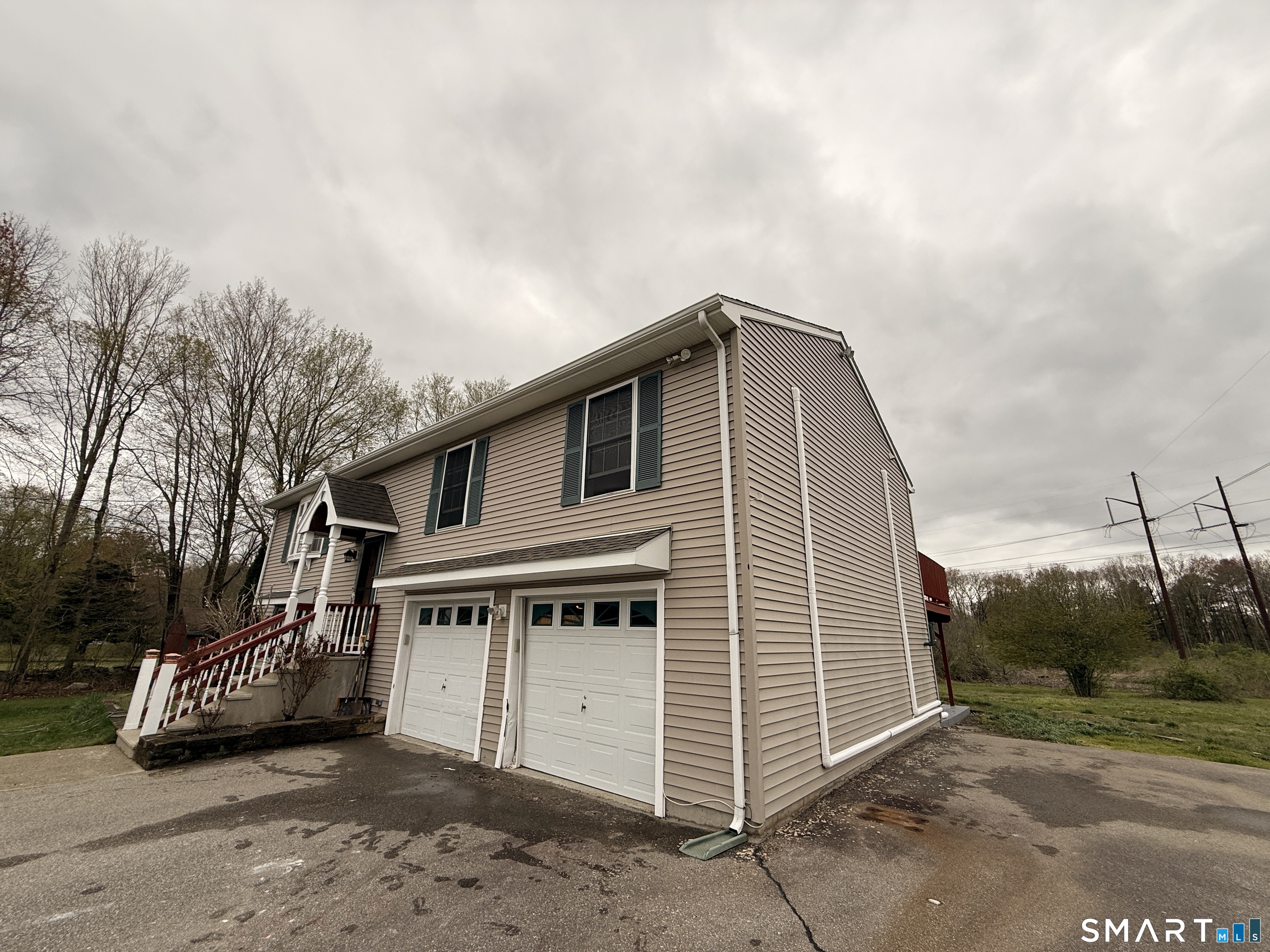 26 Tourtellotte Road Putnam CT 06260