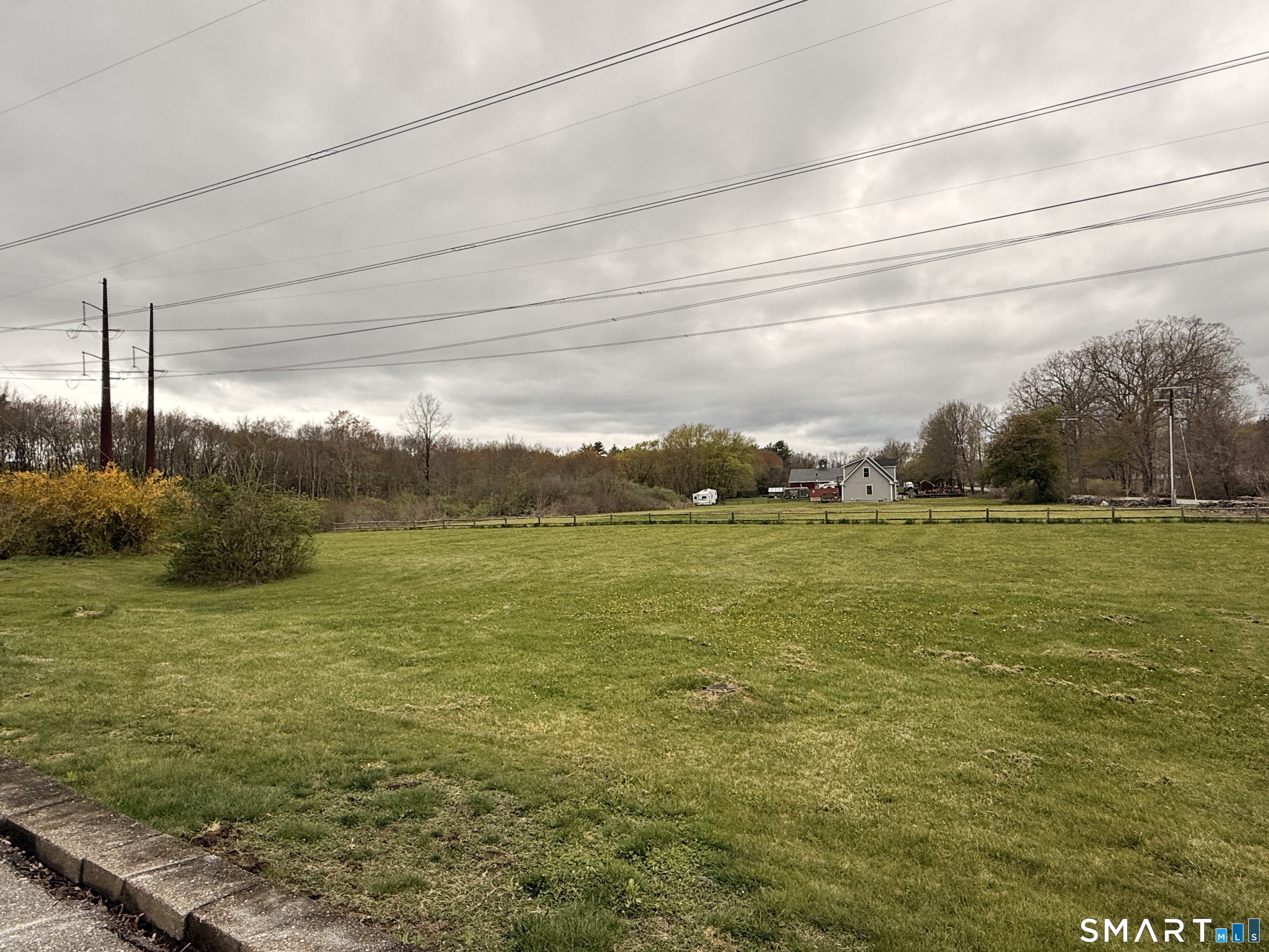 26 Tourtellotte Road Putnam CT 06260