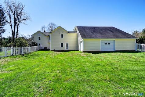 199 Barn Door Hills Road Granby CT 06035