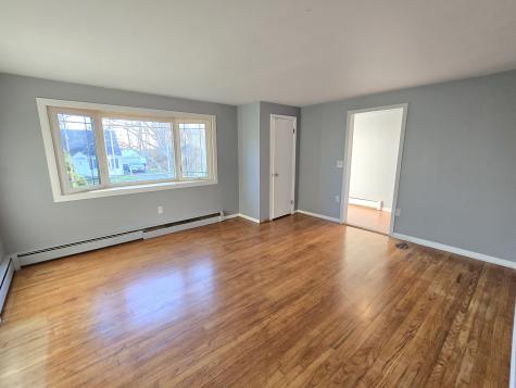 207 Arnold Drive East Hartford CT 06108