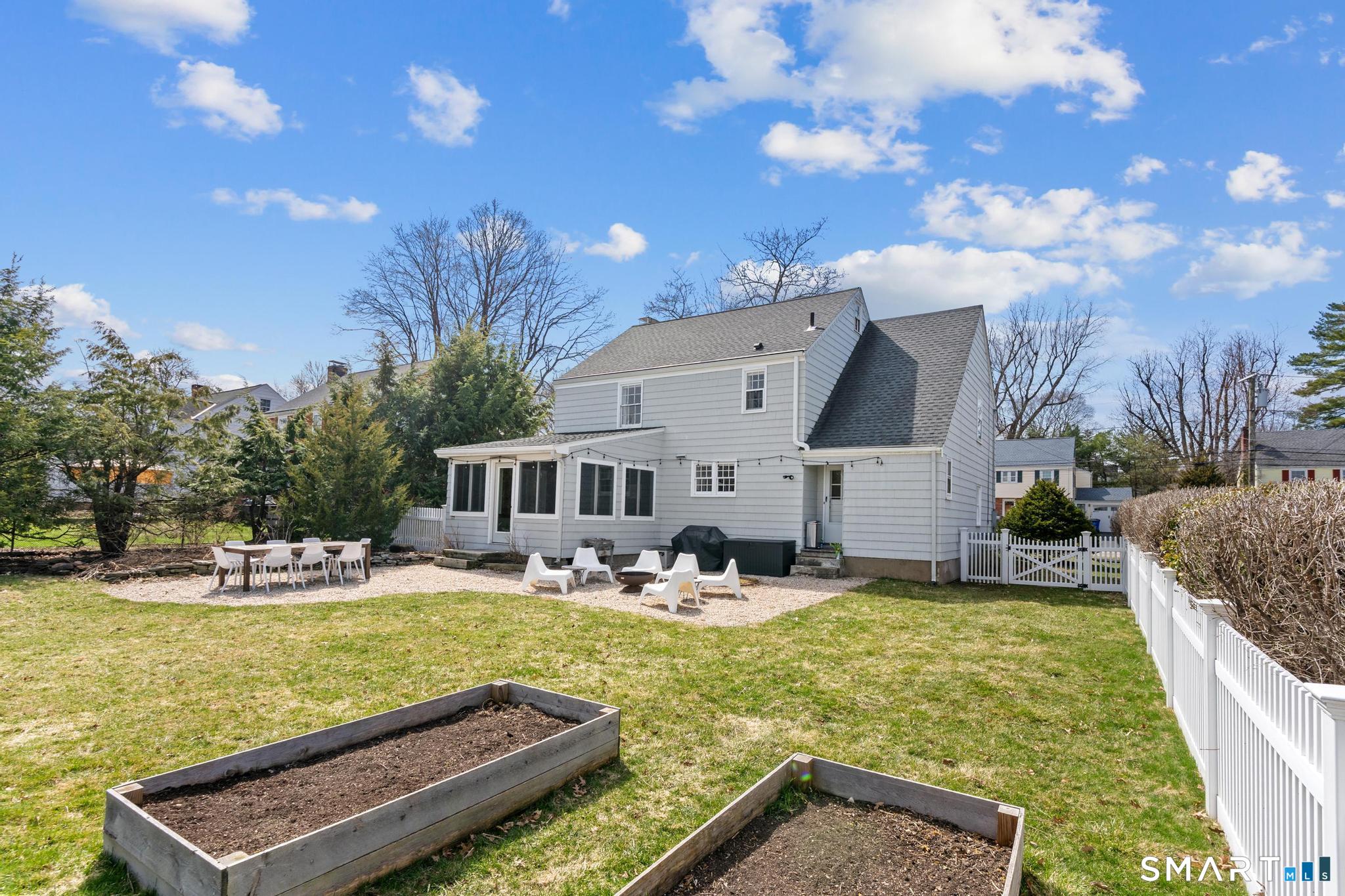 40 Fairlee Road West Hartford CT 06107