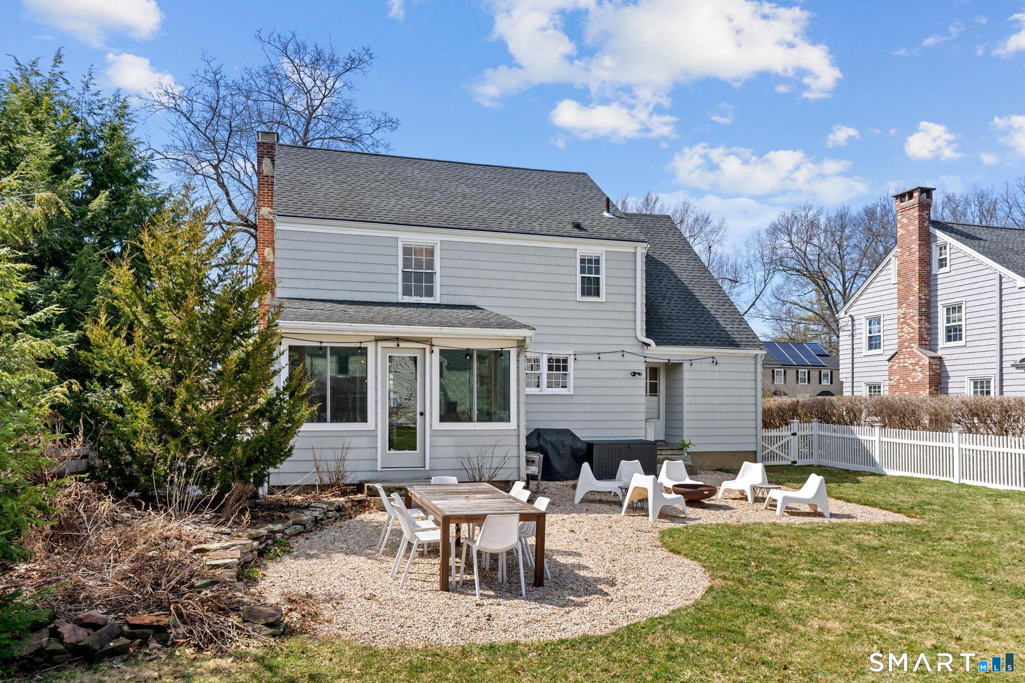 40 Fairlee Road West Hartford CT 06107