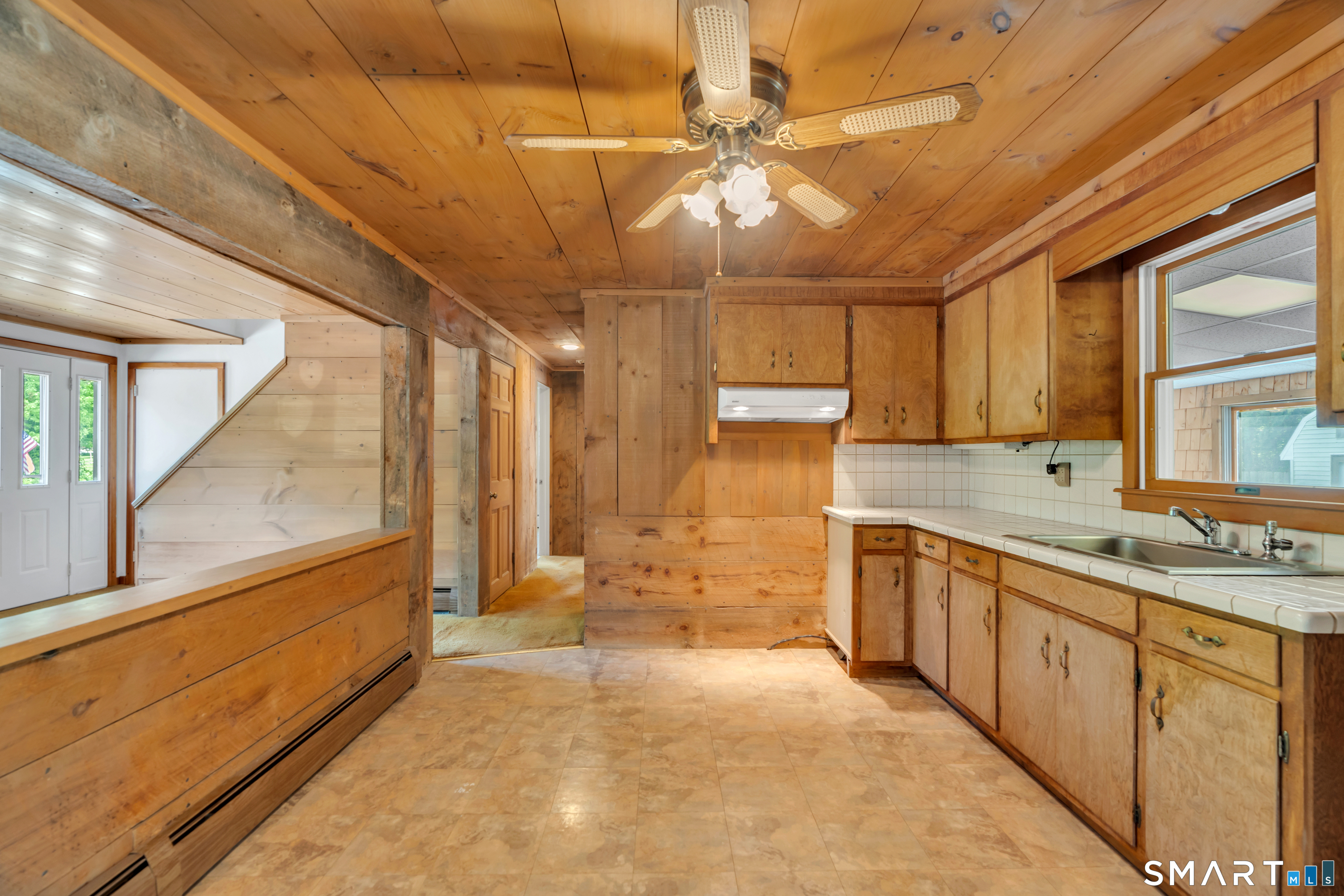 8 Chapel Hill Road Montville CT 06370
