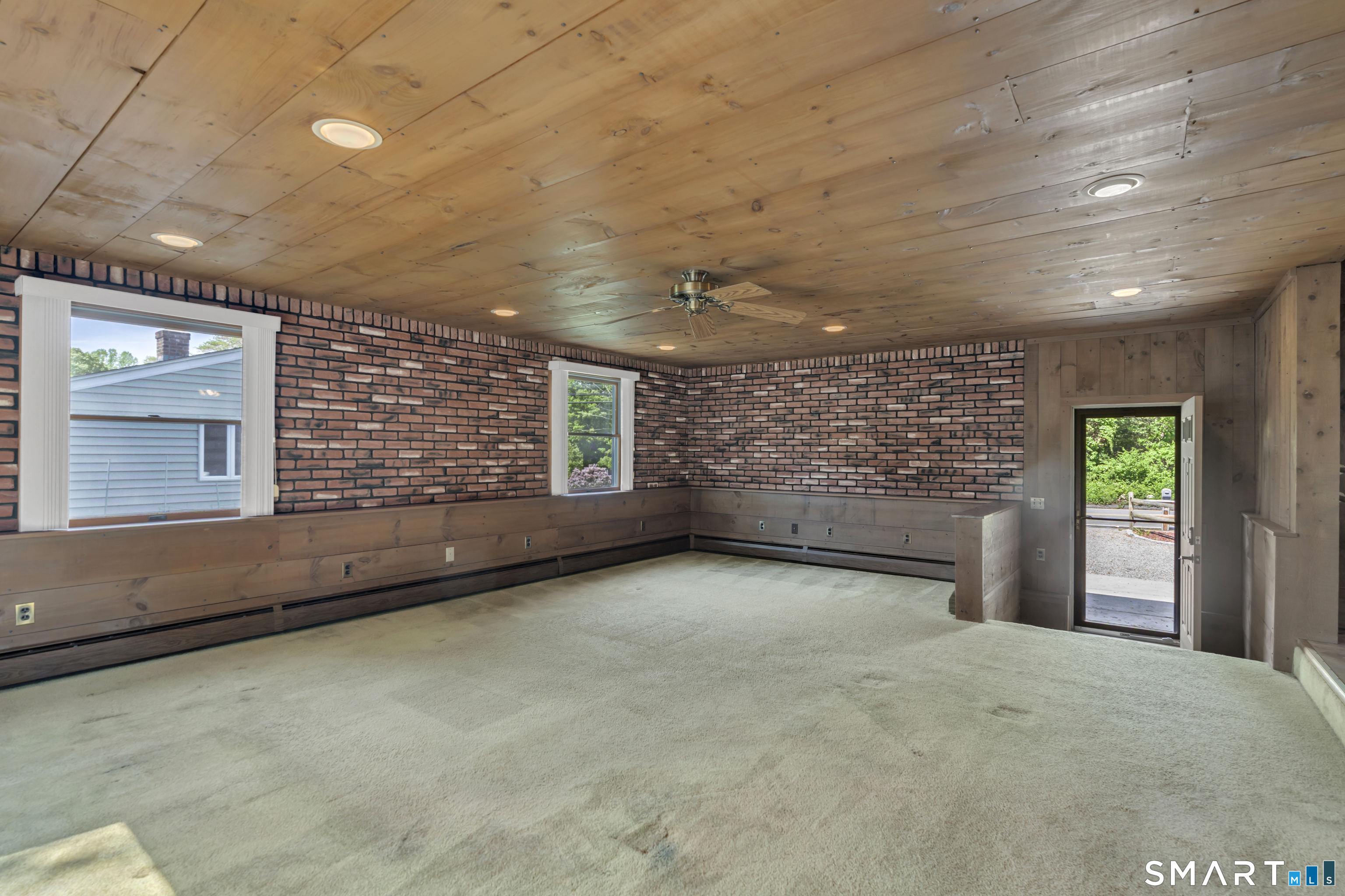 8 Chapel Hill Road Montville CT 06370