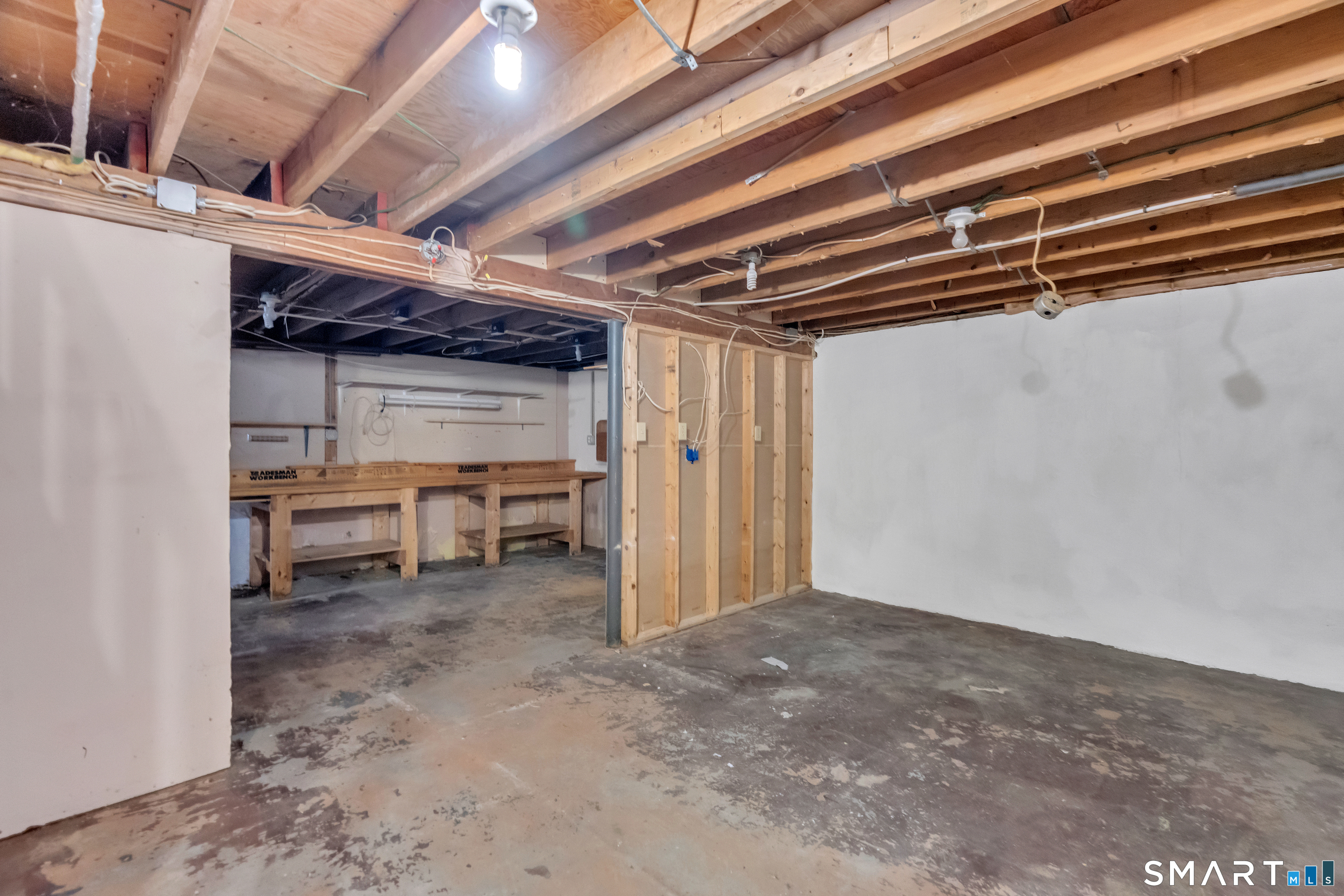 8 Chapel Hill Road Montville CT 06370