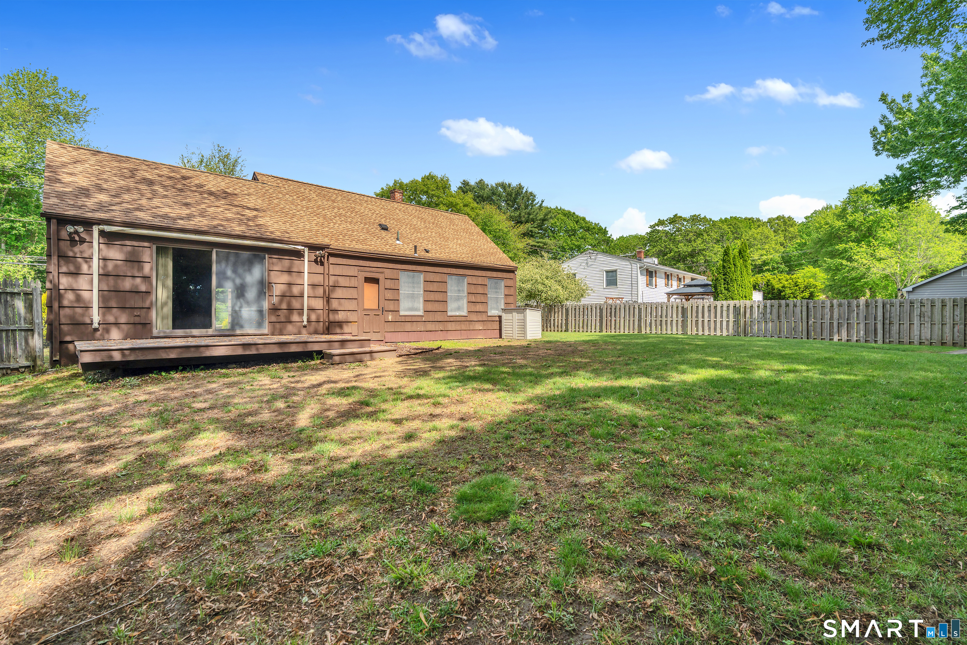 8 Chapel Hill Road Montville CT 06370