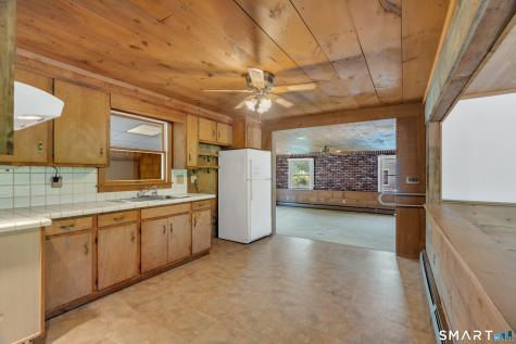 8 Chapel Hill Road Montville CT 06370